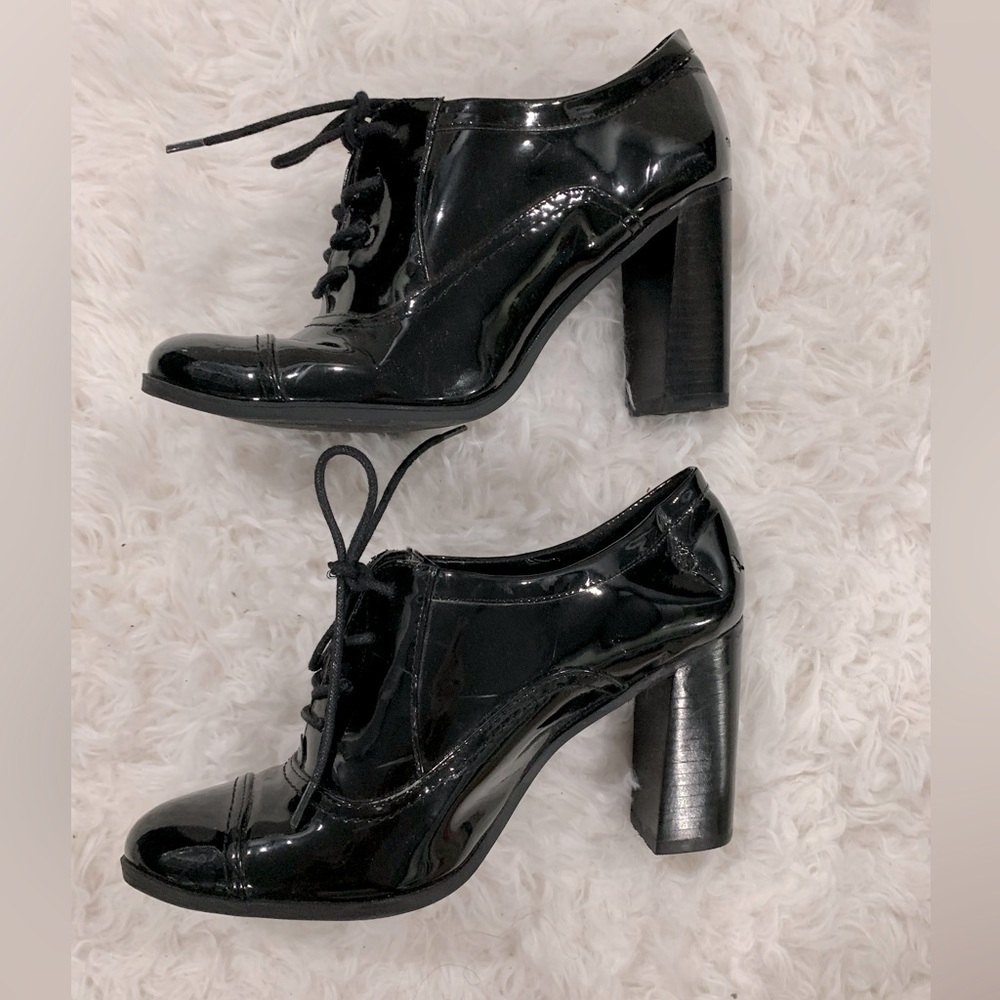 Nine West Black Patent Leather Lace Up Ankle Boots ▪️Size 7.5